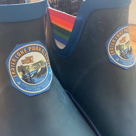 Pendleton Rain Boots - Picture 5 of 5